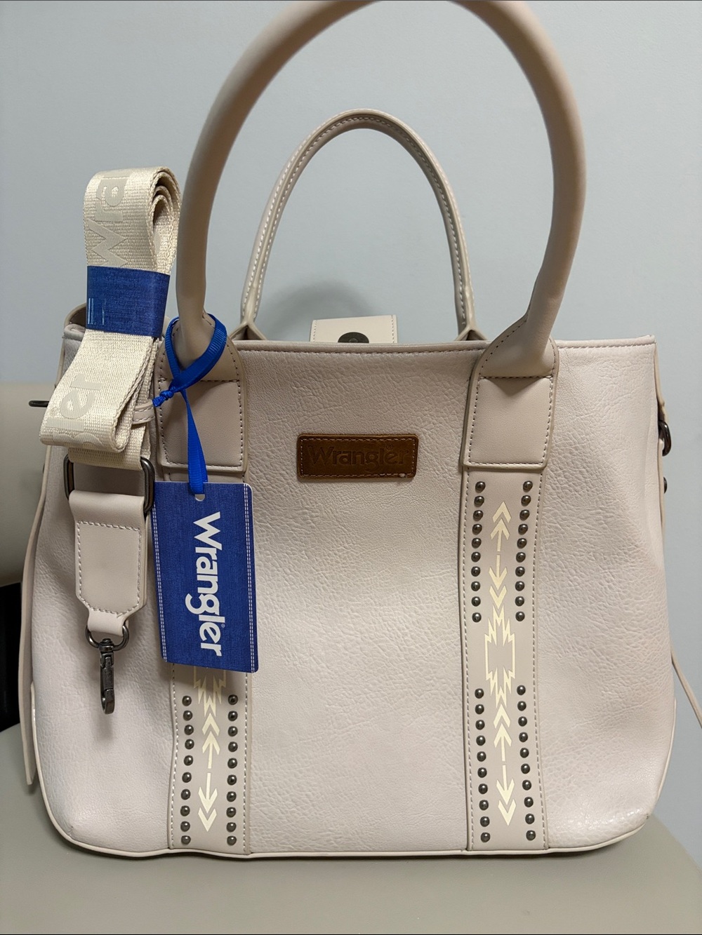 NWT Wrangler Beige Aztec Carry-All Expandable Tote Crossbody Bag WG199
